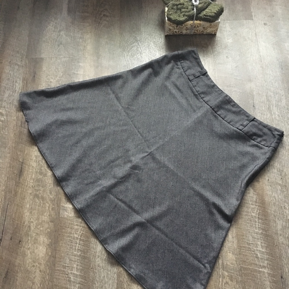Size 14 Grey Mid Length Dress Barn Skirt